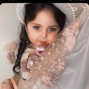 Meet your Posher, Ellen